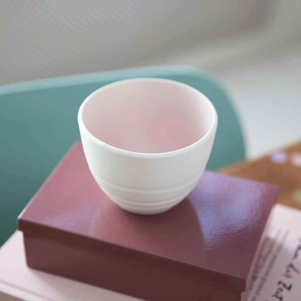 like. by Villeroy & Boch it's my match powder Becher Leaf 11x8cm